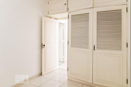 Apartamento à venda com 78m², 2 quartos e 1 vagaQuarto 2