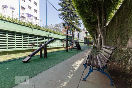 Apartamento para alugar com 184m², 3 quartos e 2 vagas Apartamento para alugar com 184m², 3 quartos e 2 vagasPlayground