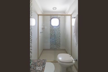 Apartamento para alugar com 184m², 3 quartos e 2 vagas Apartamento para alugar com 184m², 3 quartos e 2 vagasBanheiro da suíte 3