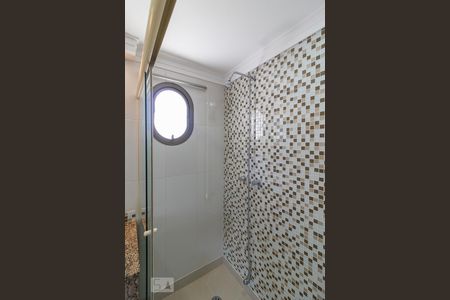 Apartamento para alugar com 184m², 3 quartos e 2 vagas Apartamento para alugar com 184m², 3 quartos e 2 vagasBanheiro da suíte 2