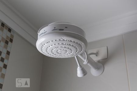 Apartamento para alugar com 184m², 3 quartos e 2 vagas Apartamento para alugar com 184m², 3 quartos e 2 vagasChuveiro