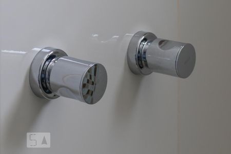 Apartamento para alugar com 184m², 3 quartos e 2 vagas Apartamento para alugar com 184m², 3 quartos e 2 vagasDetalhe banheiro da suíte 3