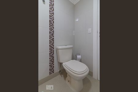 Apartamento para alugar com 184m², 3 quartos e 2 vagas Apartamento para alugar com 184m², 3 quartos e 2 vagasBanheiro da suíte 1