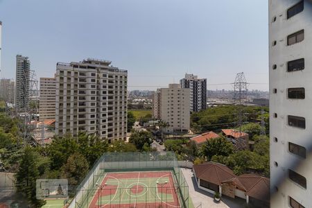 Apartamento para alugar com 184m², 3 quartos e 2 vagas Apartamento para alugar com 184m², 3 quartos e 2 vagasVista da suíte 3