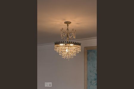 Apartamento para alugar com 184m², 3 quartos e 2 vagas Apartamento para alugar com 184m², 3 quartos e 2 vagasDetalhe da sala