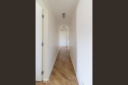 Apartamento para alugar com 184m², 3 quartos e 2 vagas Apartamento para alugar com 184m², 3 quartos e 2 vagasCorredor