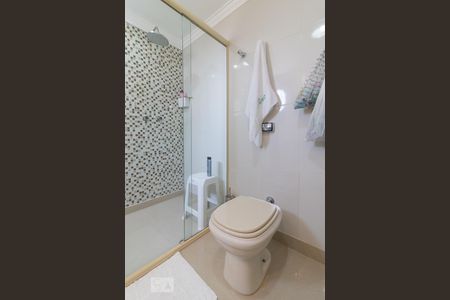 Apartamento para alugar com 184m², 3 quartos e 2 vagas Apartamento para alugar com 184m², 3 quartos e 2 vagasBanheiro da suíte 2