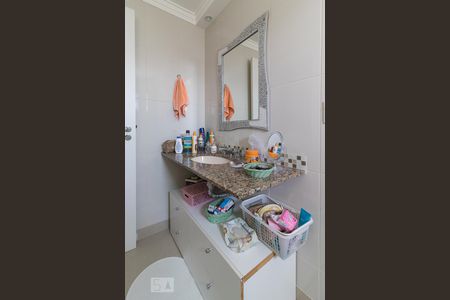 Apartamento para alugar com 184m², 3 quartos e 2 vagas Apartamento para alugar com 184m², 3 quartos e 2 vagasBanheiro da suíte 3