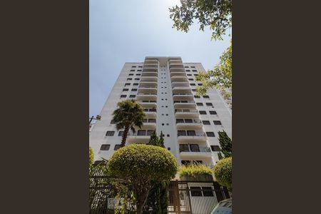 Apartamento para alugar com 184m², 3 quartos e 2 vagas Apartamento para alugar com 184m², 3 quartos e 2 vagasFachada