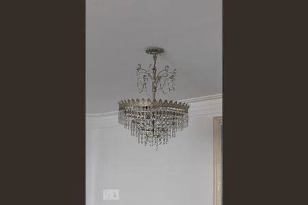 Apartamento para alugar com 184m², 3 quartos e 2 vagas Apartamento para alugar com 184m², 3 quartos e 2 vagasDetalhe da sala