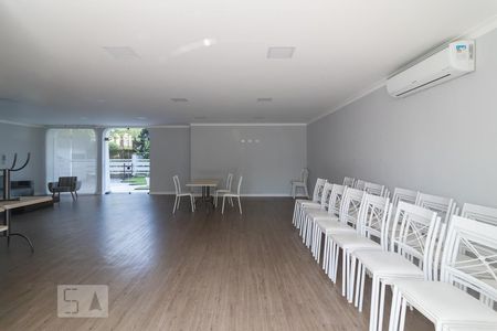 Apartamento para alugar com 184m², 3 quartos e 2 vagas Apartamento para alugar com 184m², 3 quartos e 2 vagasSalão de festas