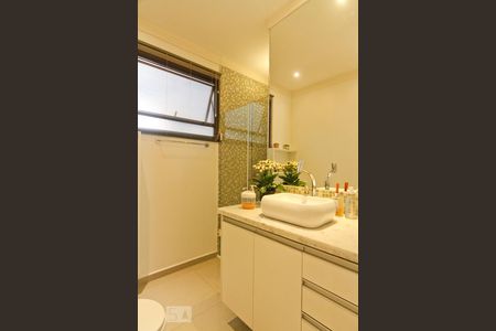 Apartamento à venda com 137m², 4 quartos e 2 vagas Apartamento à venda com 137m², 4 quartos e 2 vagasBanheiro