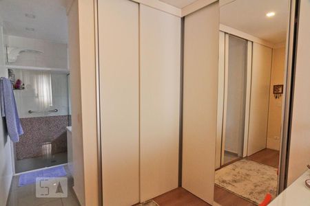 Apartamento à venda com 137m², 4 quartos e 2 vagas Apartamento à venda com 137m², 4 quartos e 2 vagasSuíte