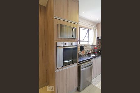 Apartamento à venda com 137m², 4 quartos e 2 vagas Apartamento à venda com 137m², 4 quartos e 2 vagasCozinha