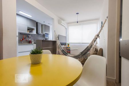 Sala de apartamento para alugar com 2 quartos, 57m² em Cavalhada, Porto Alegre