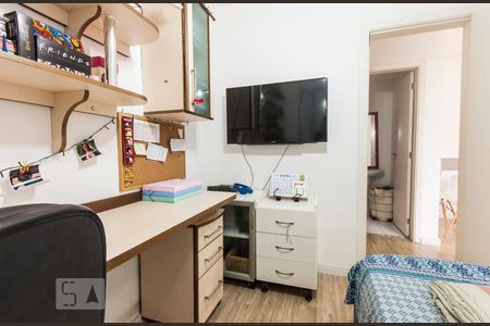 Quarto 1 de apartamento para alugar com 2 quartos, 57m² em Cavalhada, Porto Alegre