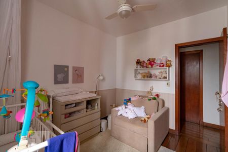 Apartamento à venda com 180m², 4 quartos e 2 vagasQuarto