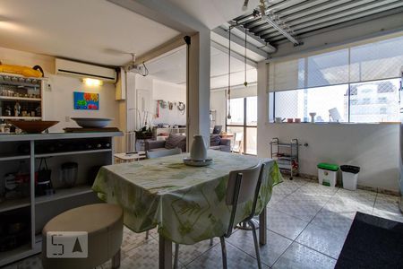 Apartamento à venda com 93m², 1 quarto e 1 vagaCozinha