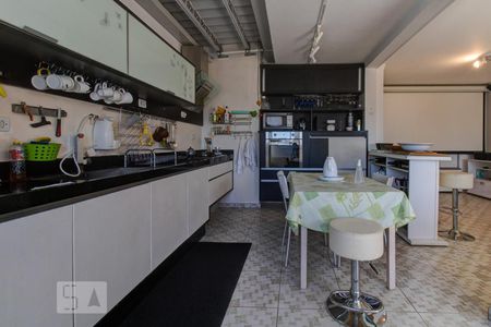 Apartamento à venda com 93m², 1 quarto e 1 vagaCozinha