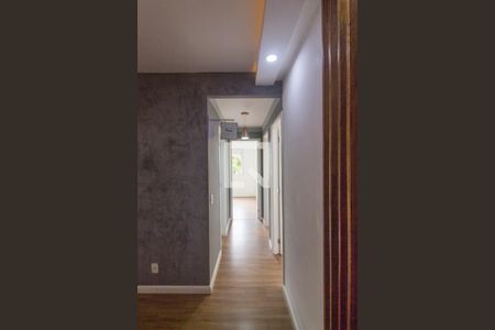 Apartamento à venda com 69m², 3 quartos e 1 vagaCorredor