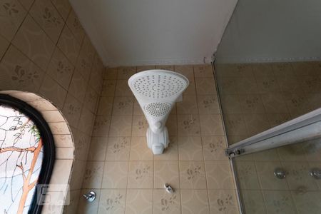 Casa à venda com 300m², 5 quartos e 4 vagasBanheiro social