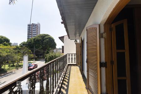 Casa à venda com 300m², 5 quartos e 4 vagasVaranda dos quartos