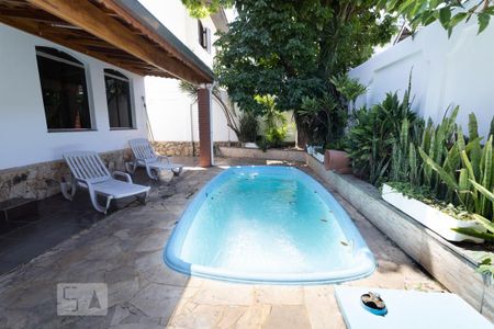 Casa à venda com 300m², 5 quartos e 4 vagasPiscina