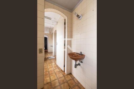 Apartamento à venda com 174m², 3 quartos e 2 vagas Apartamento à venda com 174m², 3 quartos e 2 vagasBanheiro de serviço