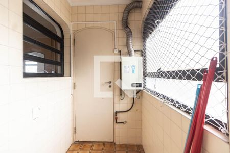 Apartamento à venda com 174m², 3 quartos e 2 vagas Apartamento à venda com 174m², 3 quartos e 2 vagasÁrea de serviço