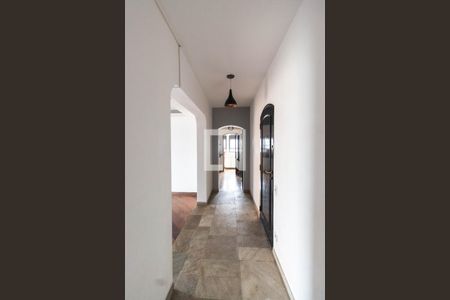 Corredor de apartamento à venda com 3 quartos, 174m² em Santana, São Paulo