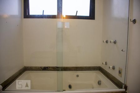 Apartamento à venda com 310m², 5 quartos e 6 vagas