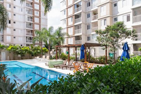 Apartamento à venda com 61m², 3 quartos e 1 vaga Apartamento à venda com 61m², 3 quartos e 1 vagaPiscina