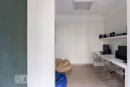 Apartamento à venda com 61m², 3 quartos e 1 vaga Apartamento à venda com 61m², 3 quartos e 1 vagaSalão de jogos