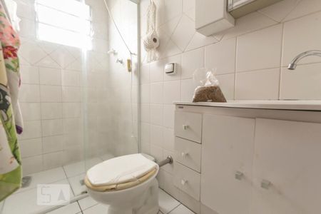 Banheiro de casa à venda com 2 quartos, 85m² em Vila Pereira Cerca, São Paulo