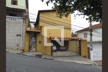 Casa à venda com 85m², 2 quartos e 2 vagasFachada