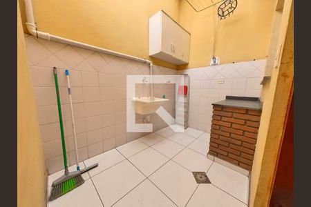 Casa à venda com 85m², 2 quartos e 2 vagasLavanderia