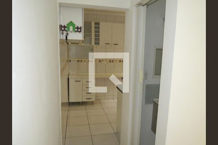 Sala - Corredor de casa para alugar com 2 quartos, 85m² em Vila Pereira Cerca, São Paulo