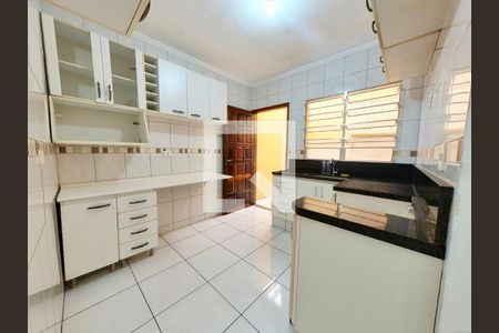 Casa à venda com 85m², 2 quartos e 2 vagasCozinha