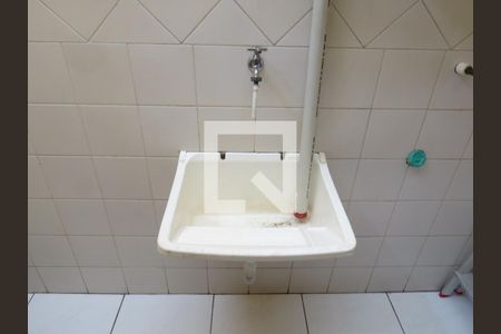 Casa à venda com 85m², 2 quartos e 2 vagasLavanderia