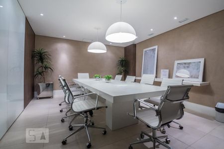 Apartamento para alugar com 48m², 1 quarto e 1 vaga Apartamento para alugar com 48m², 1 quarto e 1 vagaÁrea Comum - Sala de Reuniões