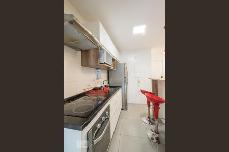 Cozinha de apartamento para alugar com 1 quarto, 48m² em Vila Gertrudes, São Paulo
