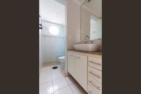 Banheiro Social de apartamento para alugar com 1 quarto, 37m² em Mirandópolis, São Paulo