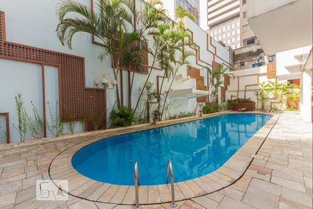 Studio à venda com 40m², 1 quarto e 1 vaga Studio à venda com 40m², 1 quarto e 1 vagaÁrea comum - Piscina
