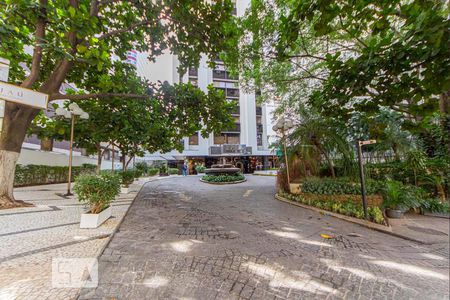 Studio à venda com 33m², 1 quarto e 1 vaga Studio à venda com 33m², 1 quarto e 1 vagaFachada