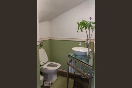 Casa à venda com 296m², 3 quartos e 3 vagasLavabo