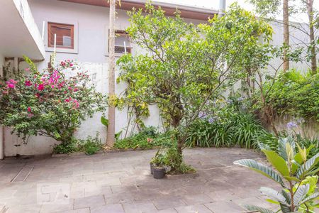 Casa à venda com 296m², 3 quartos e 3 vagasExterno fundos