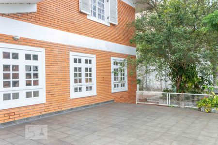 Casa à venda com 296m², 3 quartos e 3 vagasExterno frente