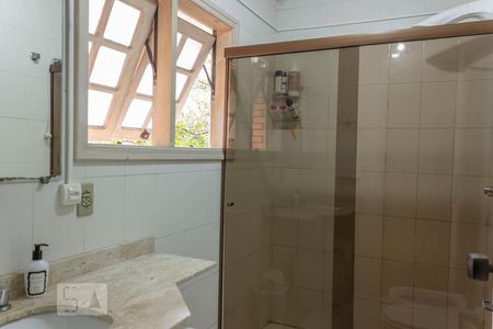 Casa à venda com 296m², 3 quartos e 3 vagasBanheiro suíte 2