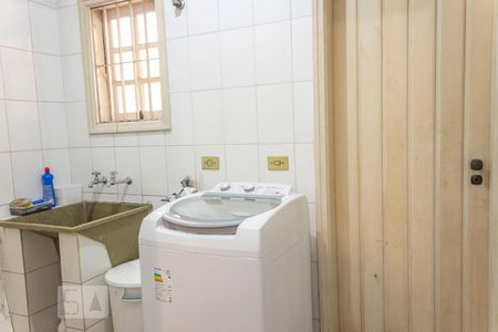 Casa à venda com 296m², 3 quartos e 3 vagasLavanderia