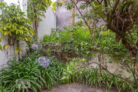 Casa à venda com 296m², 3 quartos e 3 vagasExterno fundos